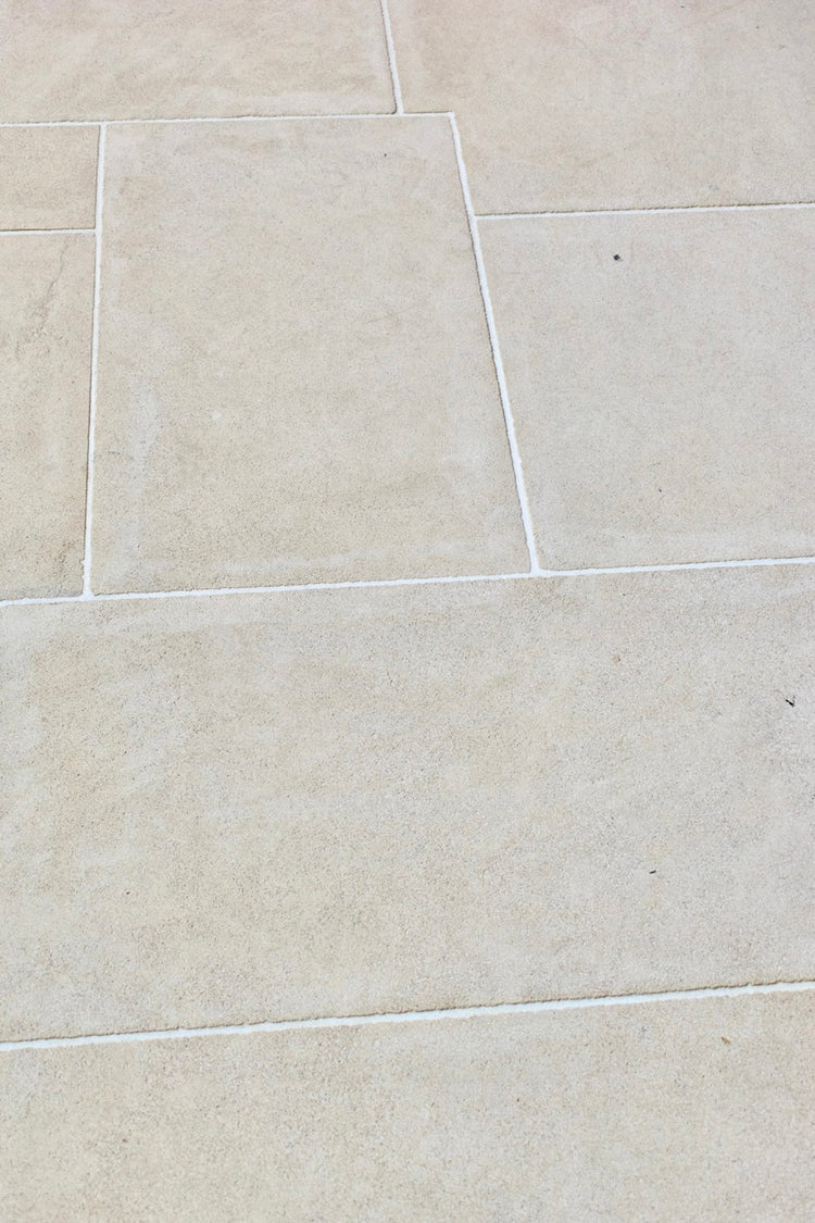 French Limestone Tile (STONE-UGNL)