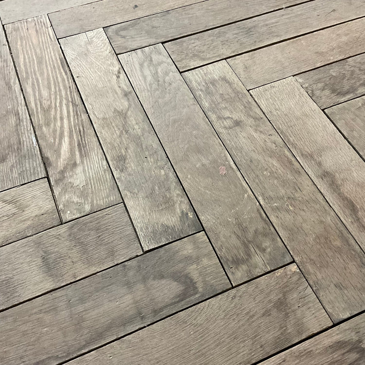 Reclaimed French Chevron Oak Wood (WOOD-KNJW)