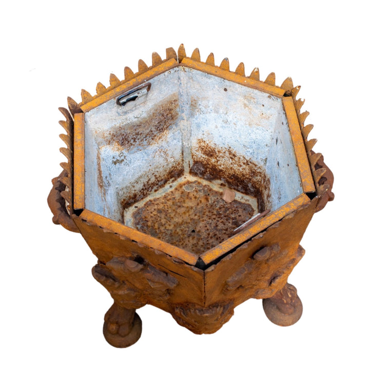 French Iron Rustic Planter (V-RDBM)