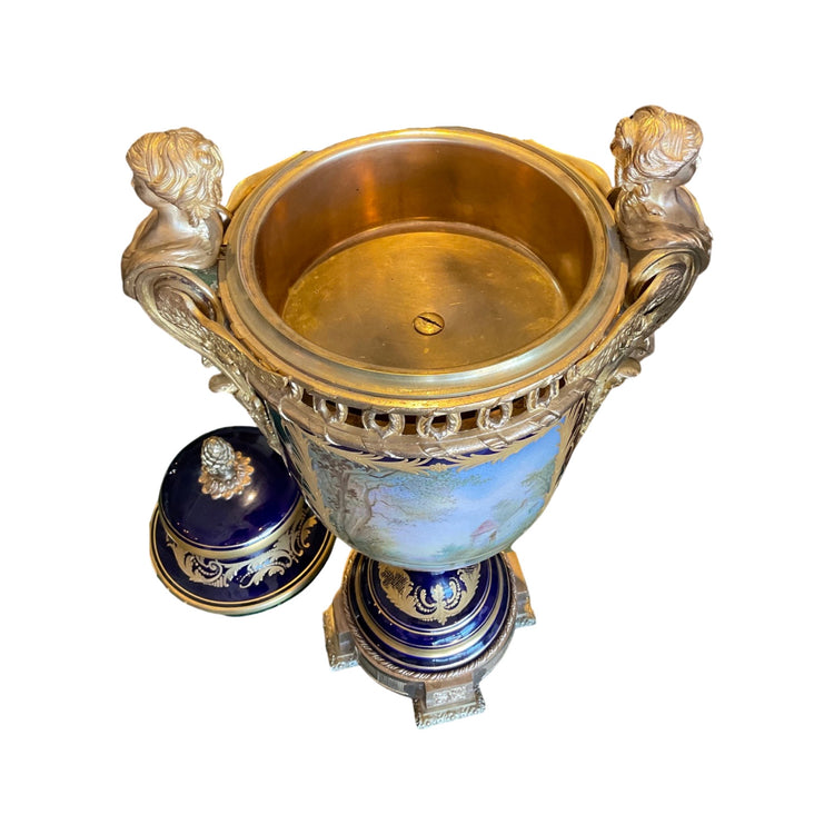 Pair of European Sevres Porcelain Urns (HD-GDZN)
