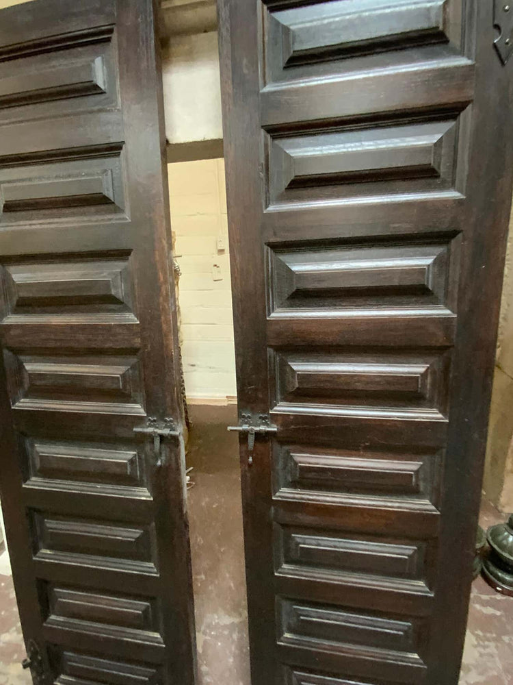 Spanish Wooden Shutters (D847)