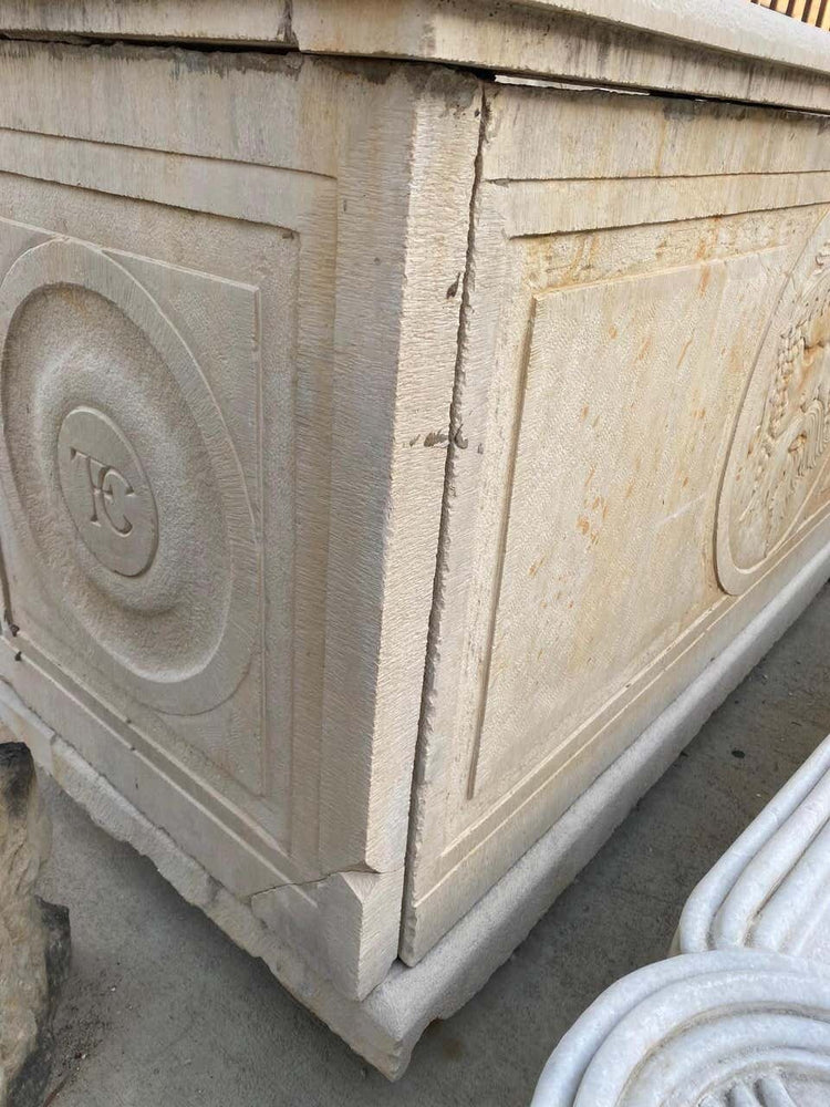 Antique French Limestone Wall Fountain (FO609)