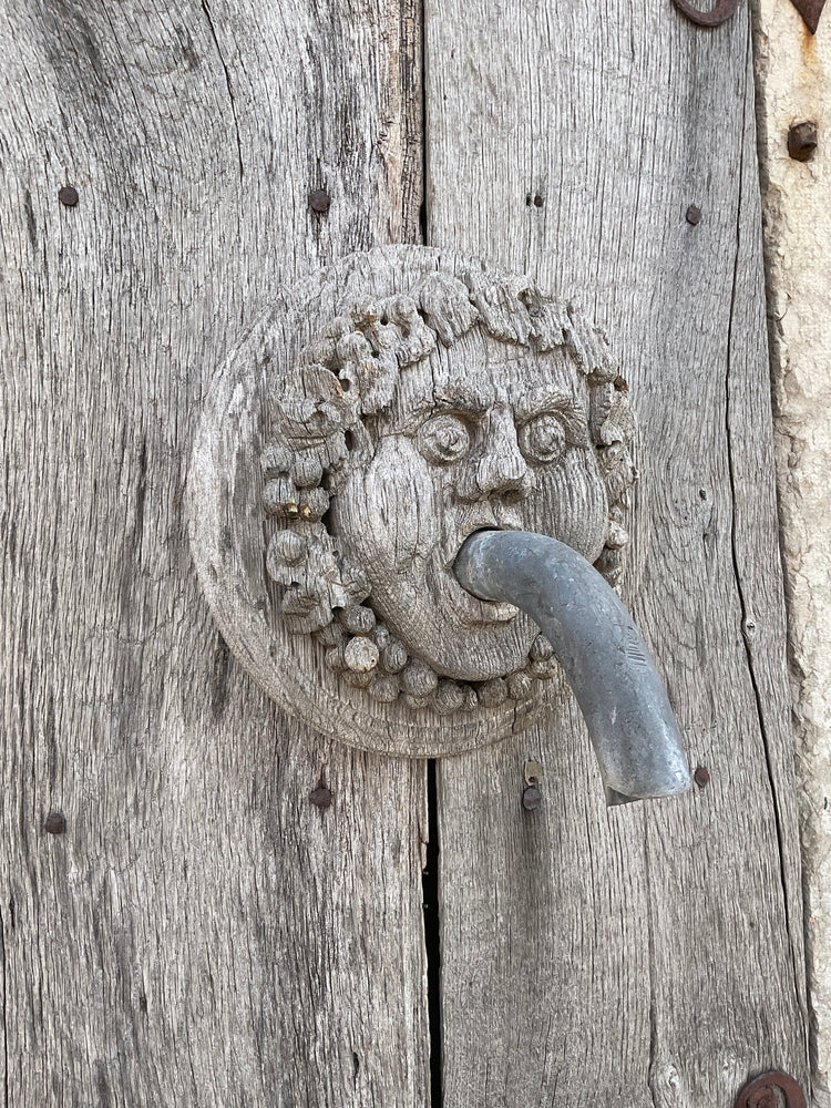 Antique French Limestone Wall Fountain (F-JXDN)