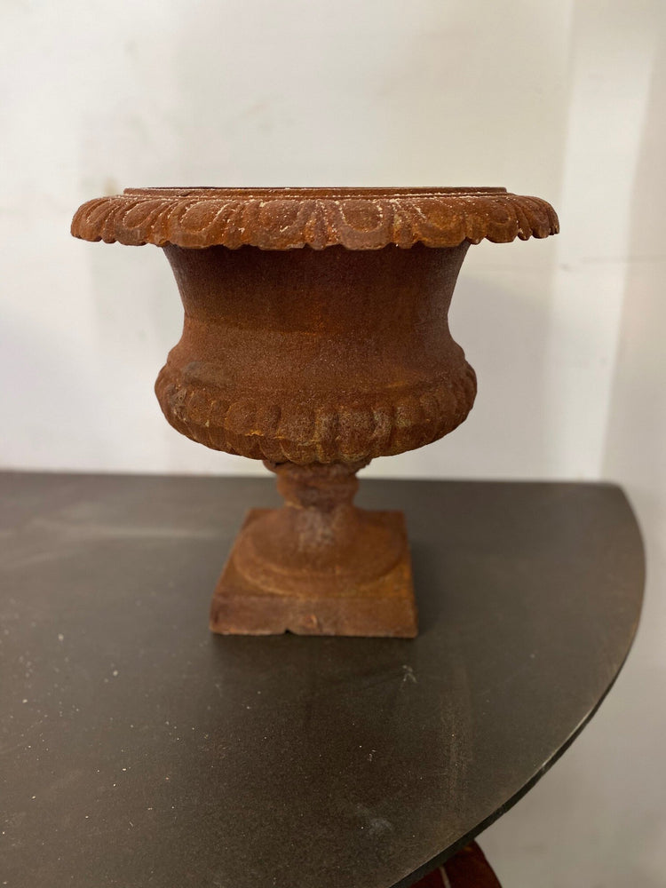 French Iron Rustic Planter (V1066)