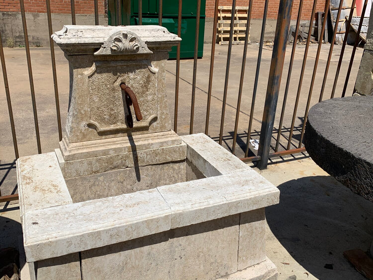Antique French Limestone Wall Fountain (FA928)