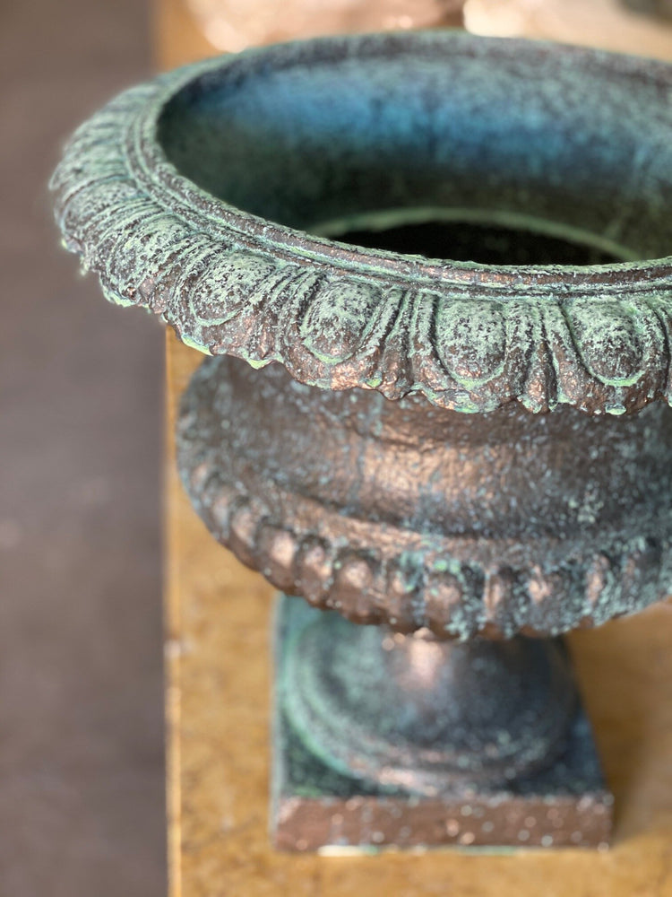 Iron Rustic Planter (V1068)