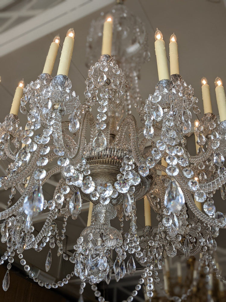 French Baccarat Crystal Chandelier (L106)