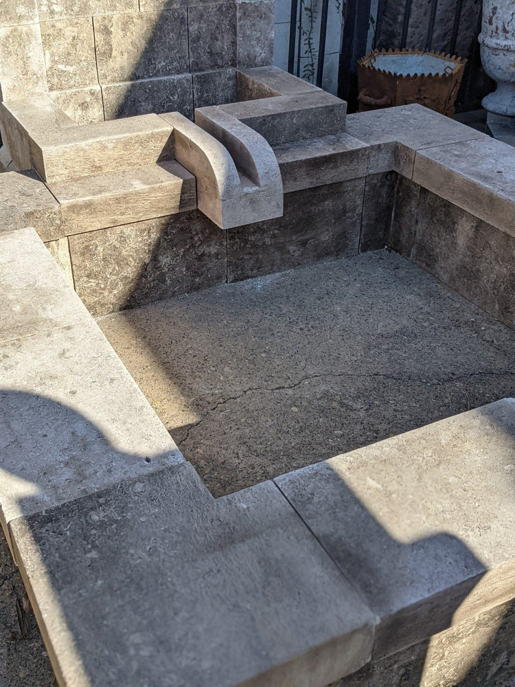 Contemporary French Limestone Wall Fountain (FO925)