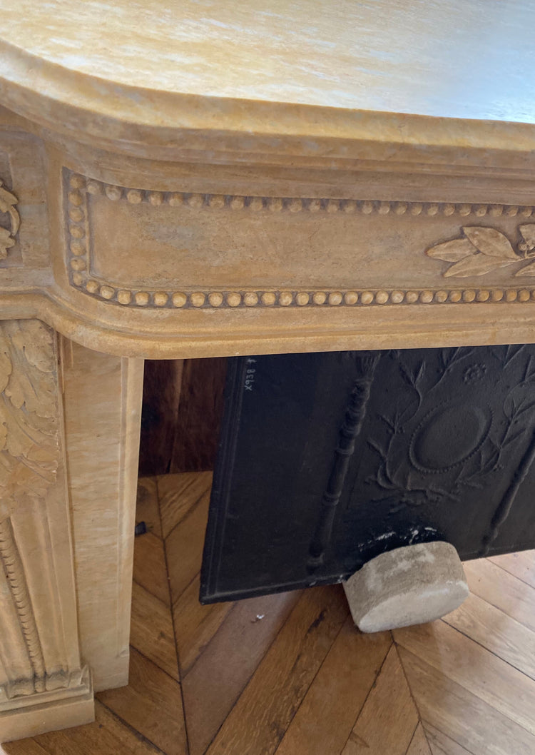 Antique French Marble Mantel (M30120)