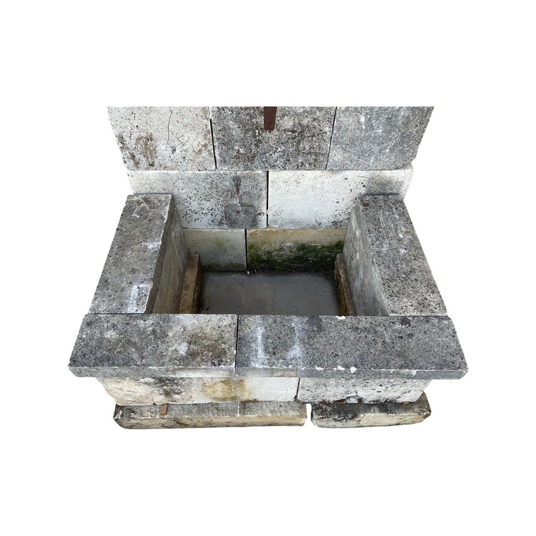 Antique French Limestone Wall Fountain (F-Q1YG)