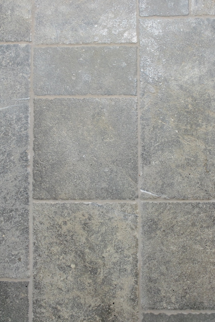 Zola Gris Moroccan Limestone Tile (FL831)