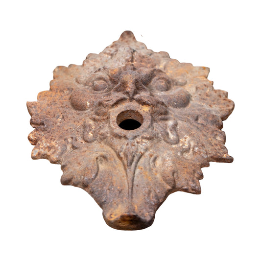 Antique French Iron Mount Spout (GE-GLQR)
