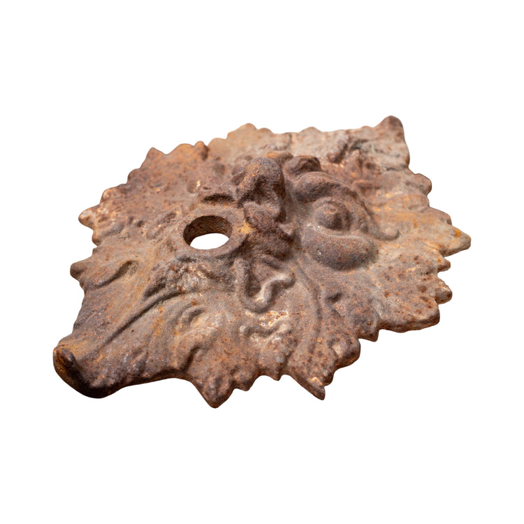 Antique French Iron Mount Spout (GE-GLQR)