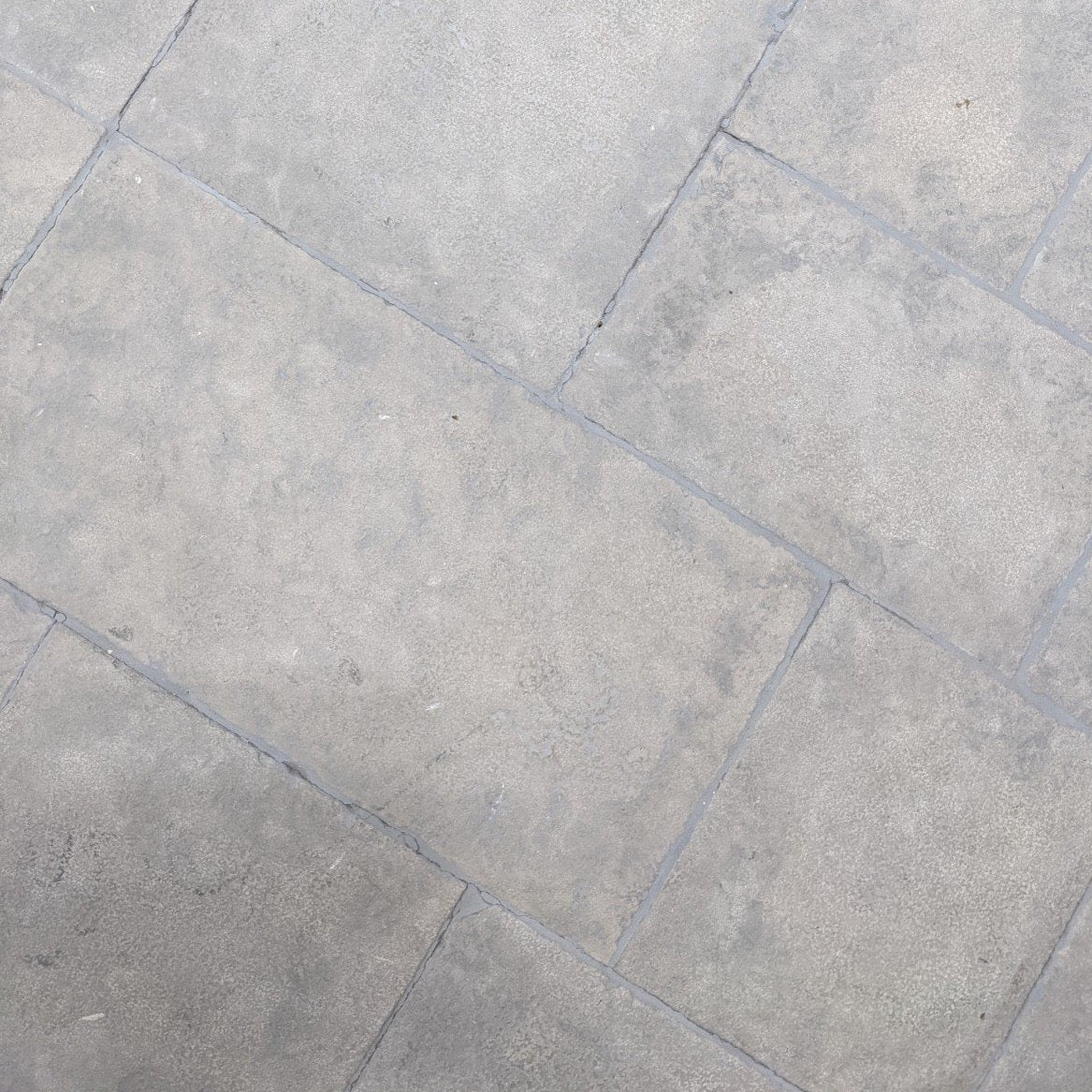Montpellier Limestone Tile (FL925)